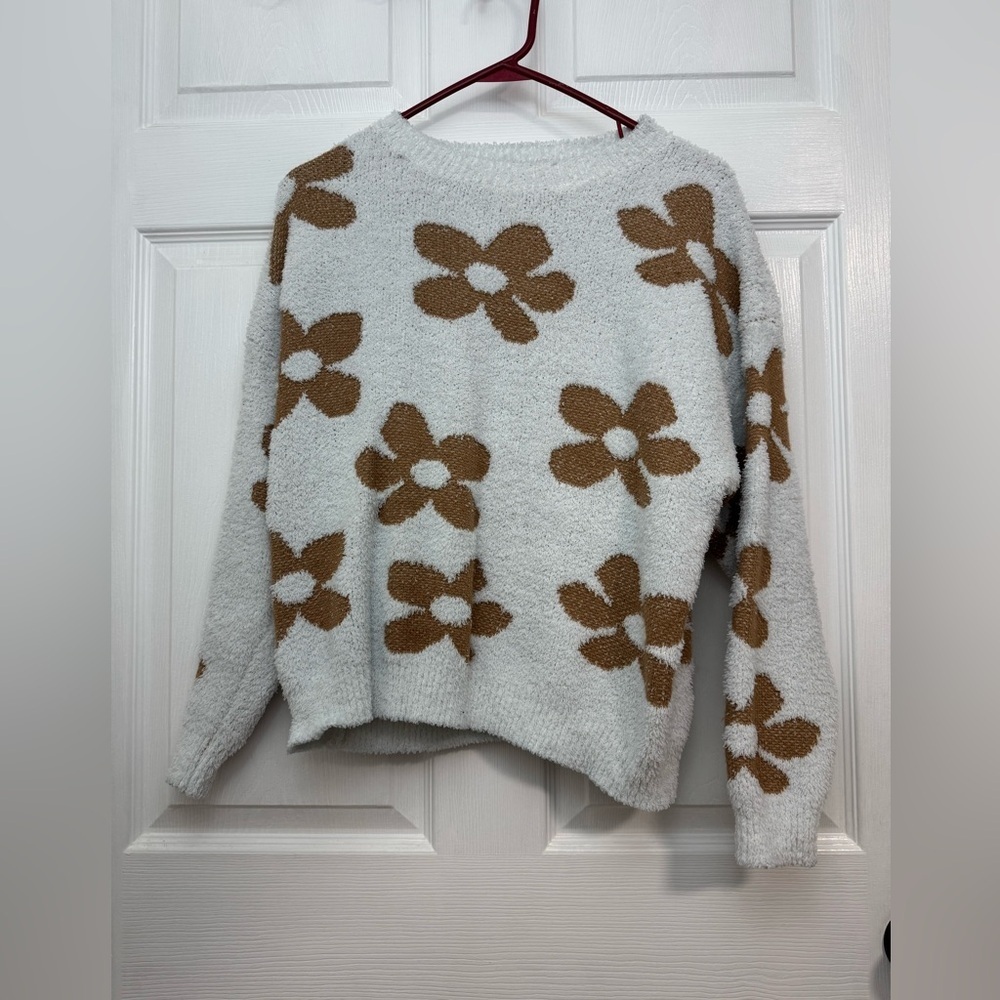 Cozy Floral Knit Sweater - White and Brown